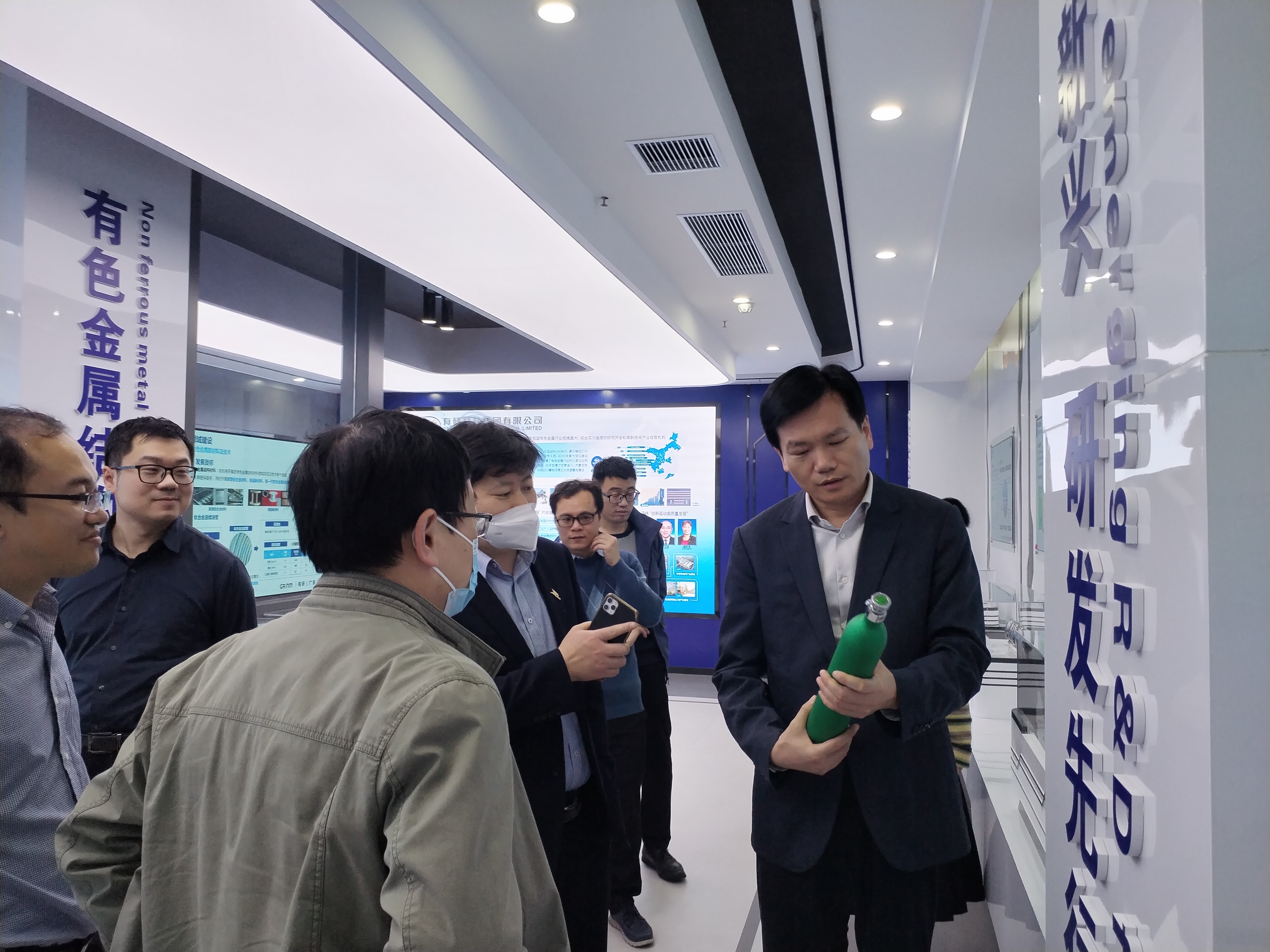 中国有研副总经理黄倬一行到有研广东院调研