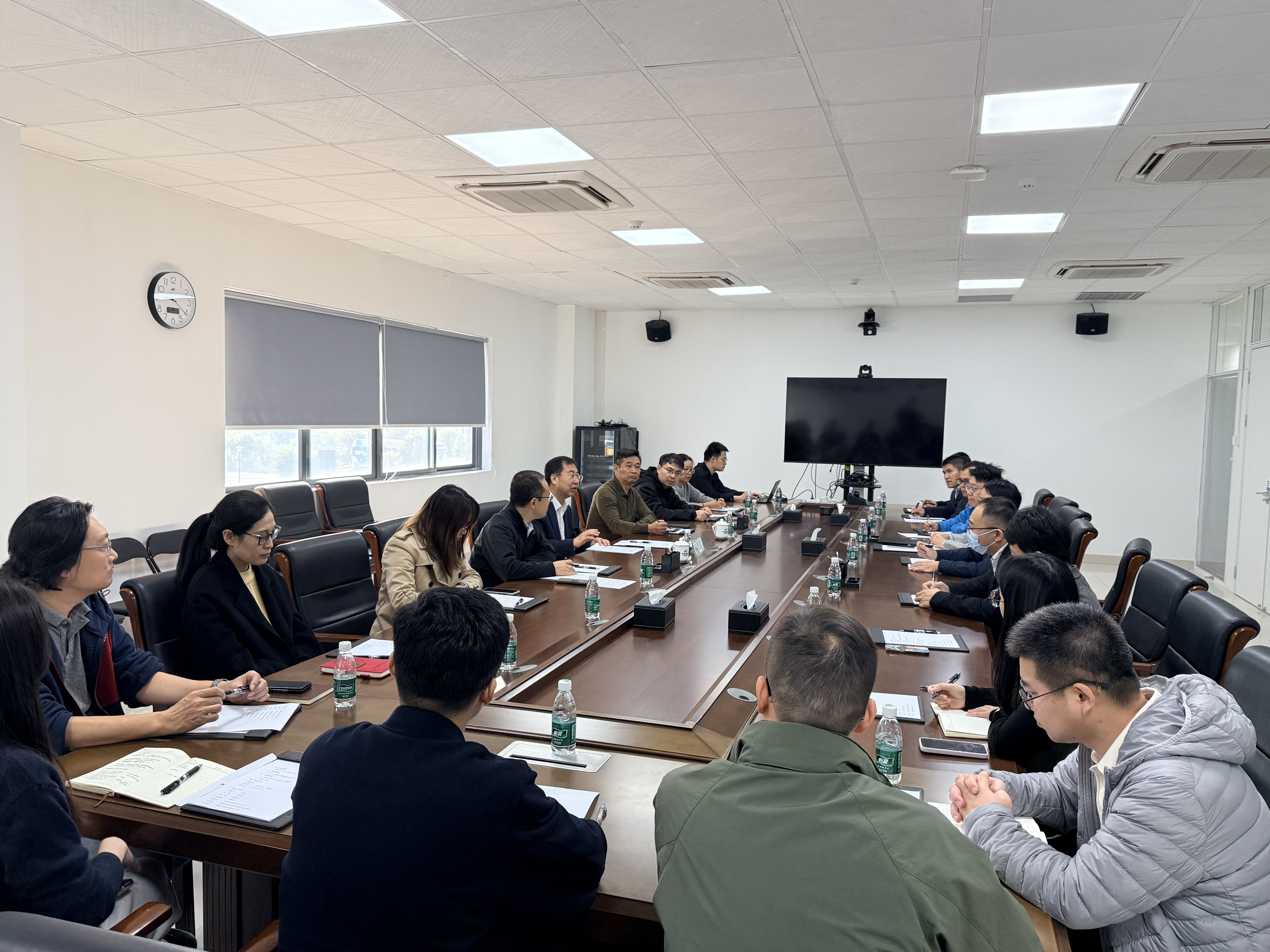 中国有研党委书记、董事长赵晓晨到有研广东院调研