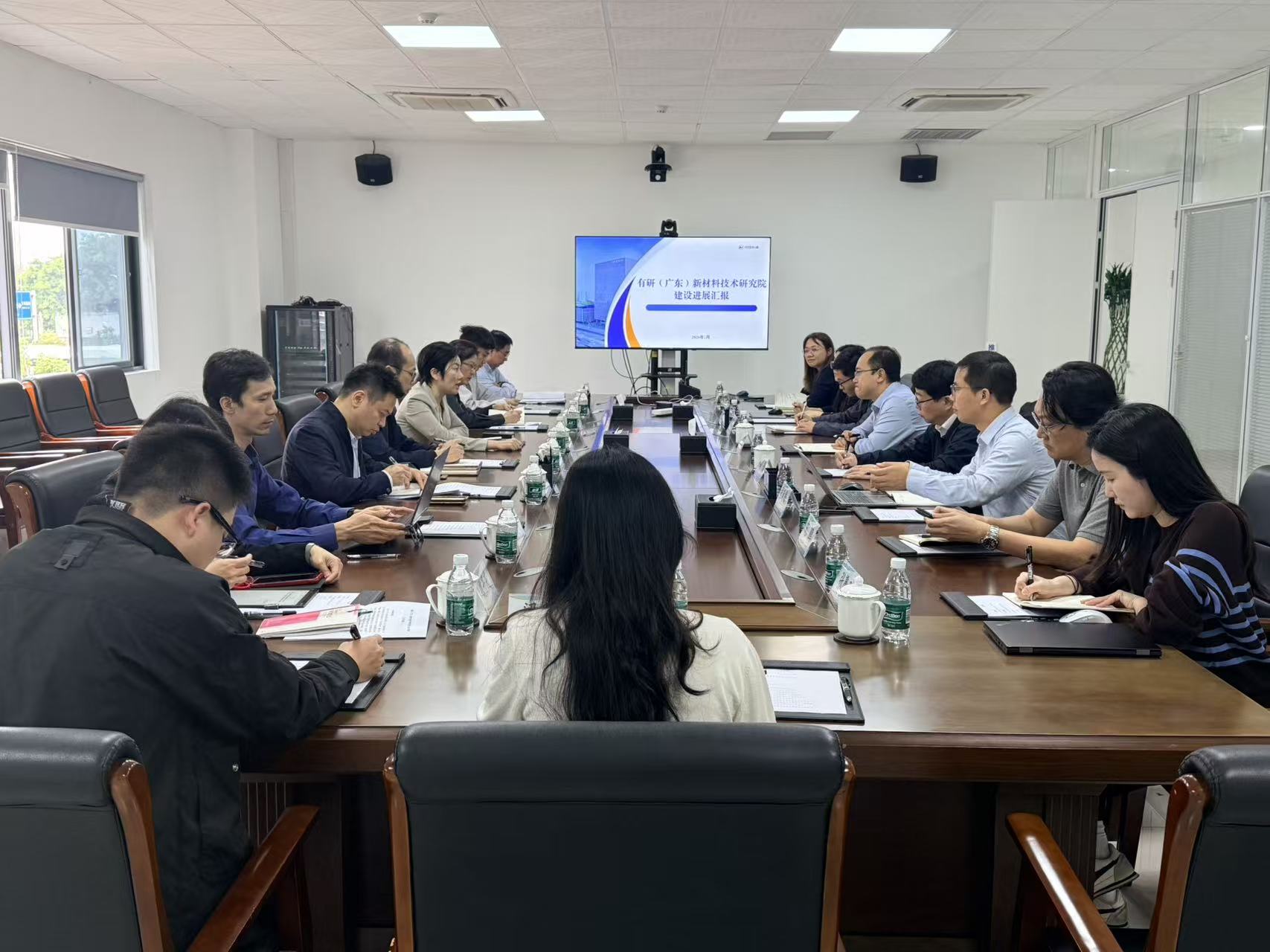禅城区副区长梁锦棠带队到有研广东院调研座谈